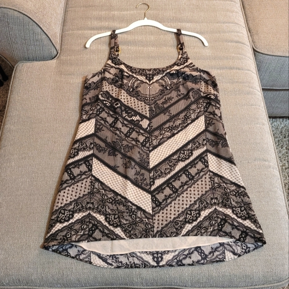 Cabi Monaco Lace Print Lined Black Cream Boho Casual Festive Top Tunic Size XS
